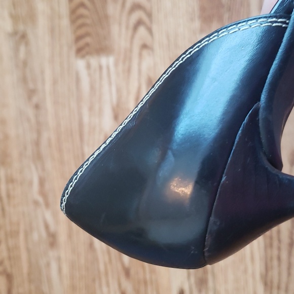 (10) Stuart Weitzman Low Kitten Heel Formal Made in Spain Office Buckle Accent - Picture 12 of 14